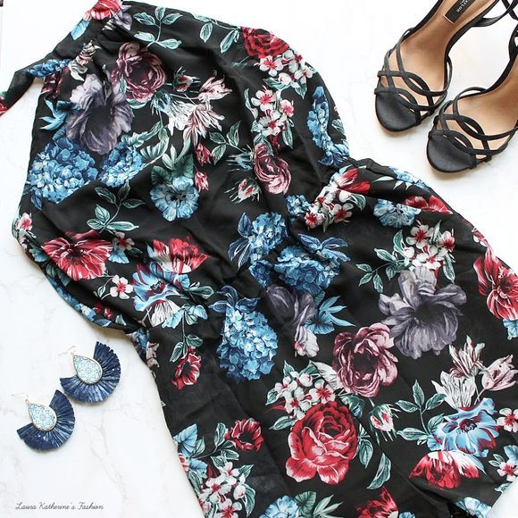 ⚡️Only 1 Left ⚡️Floral Print Halter Romper - Picture 4 of 8